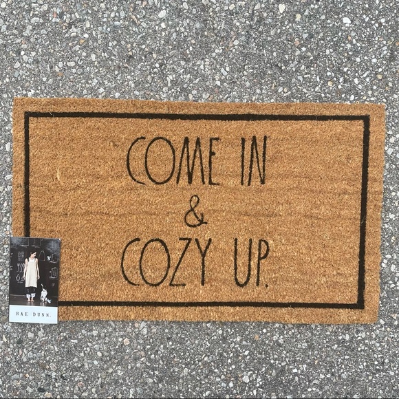🚨PRICE DROP, TODAY ONLY🚨 Rae Dunn COME IN & COZY UP Outdoor Mat